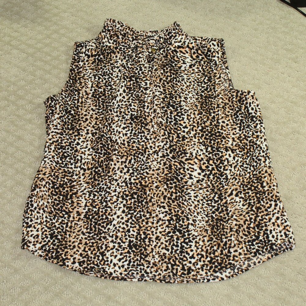 Calvin Klein Women's M Animal Print Sleeveless Pleated Neckline Blouse